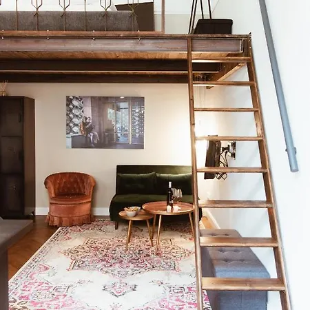 Loftbruecke, Apartment Am Platz Der Luftbruecke Berlin Zewnętrze zdjęcie